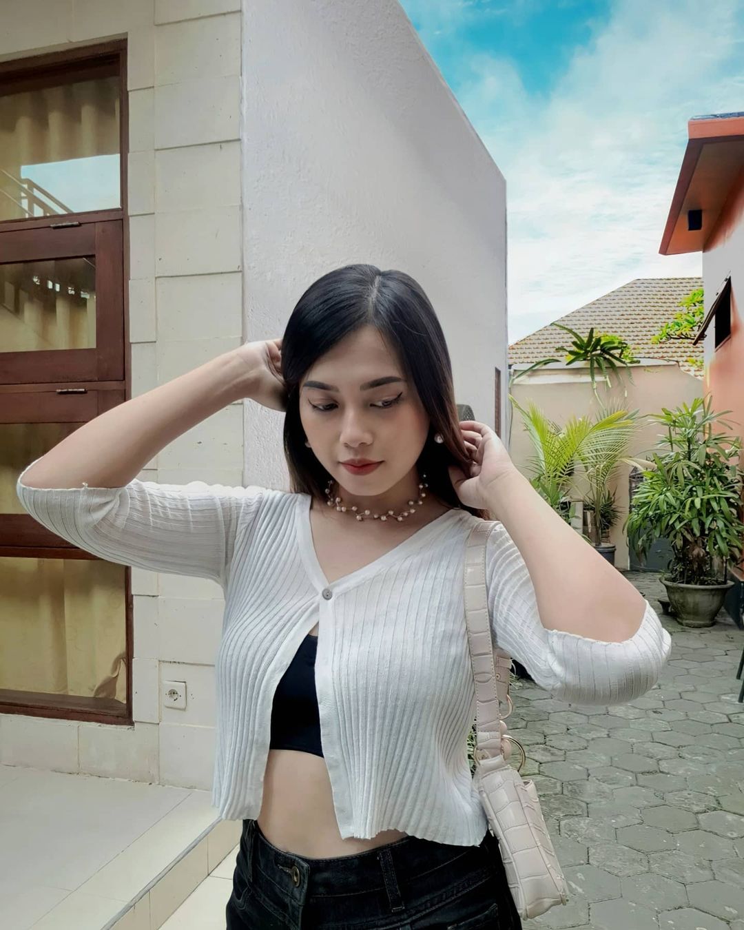 Pijat Panggilan Pontianak terdekat 24 jam 18+ bening mempesona
