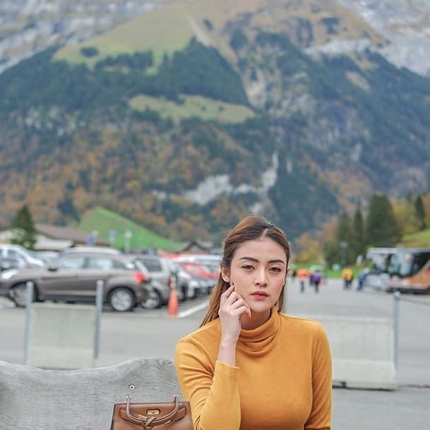 Pijat Panggilan Depok Terdekat 24 Jam 18+ Bening Mempesona